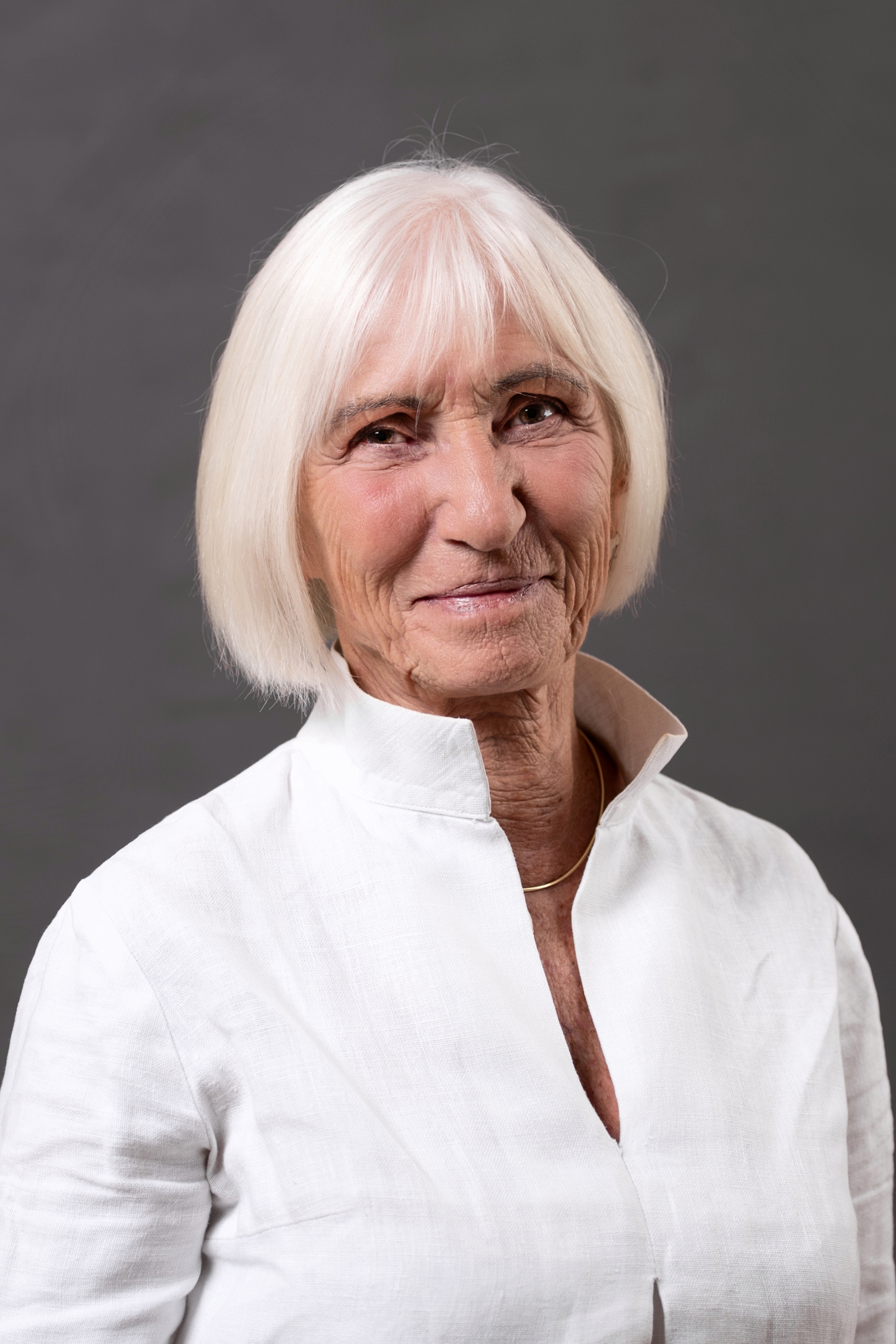 Dr Füzesséry Judit 